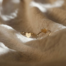 Load image into Gallery viewer, Lovers Heart Ring
