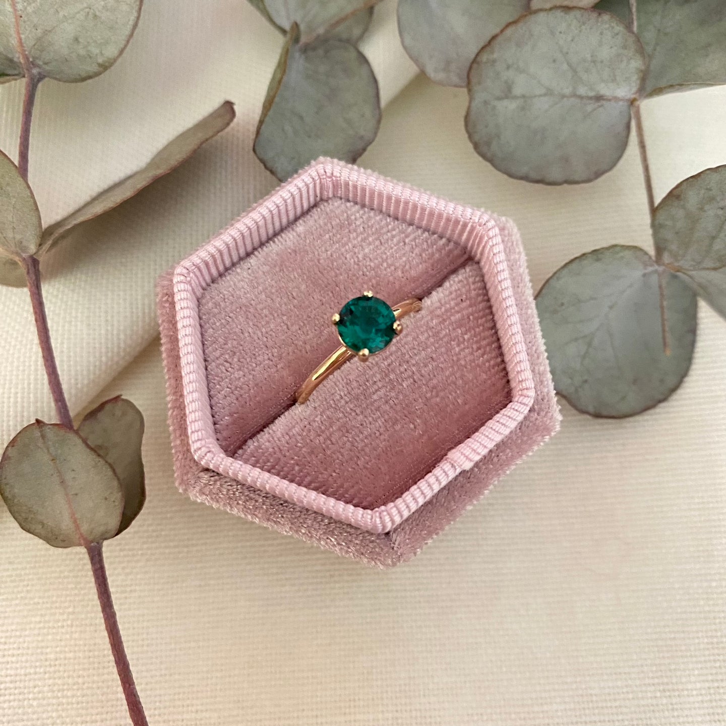 Hydrothermal Emerald Ring