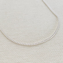 Load image into Gallery viewer, Dainty Curb Link Chain
